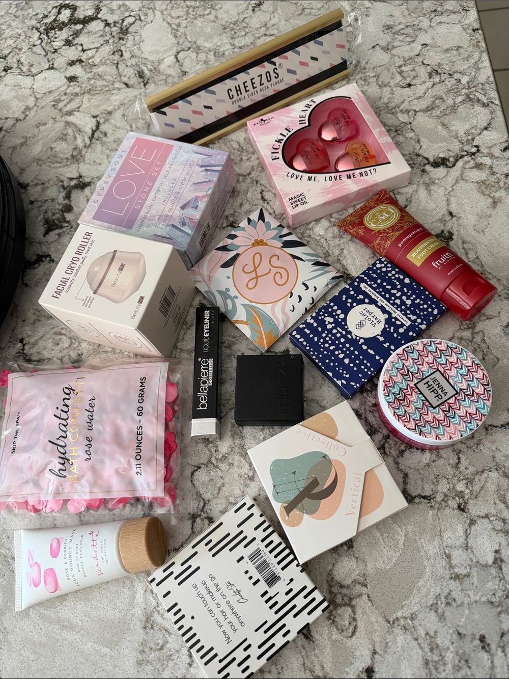 Assorted Beauty & Skincare Gift Lot